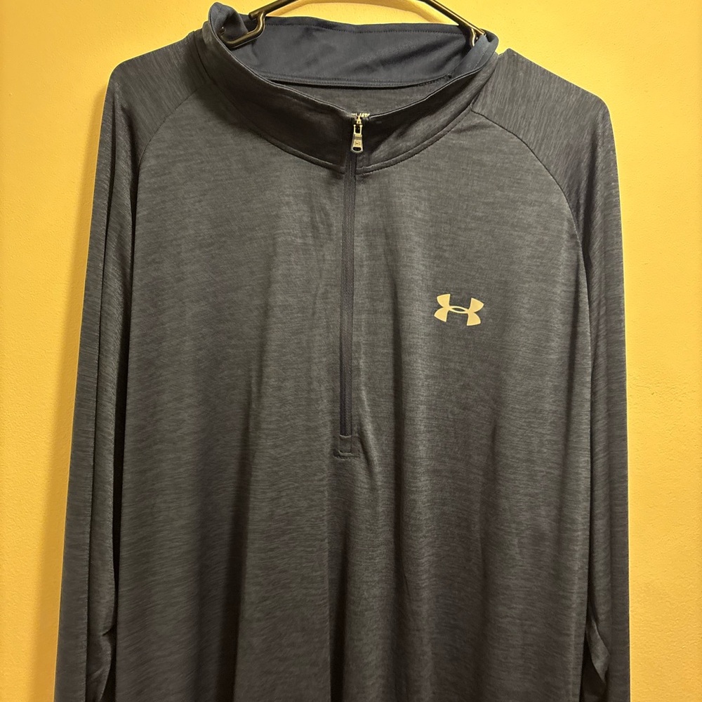 Under Armour Men's Gray Sweatshirt